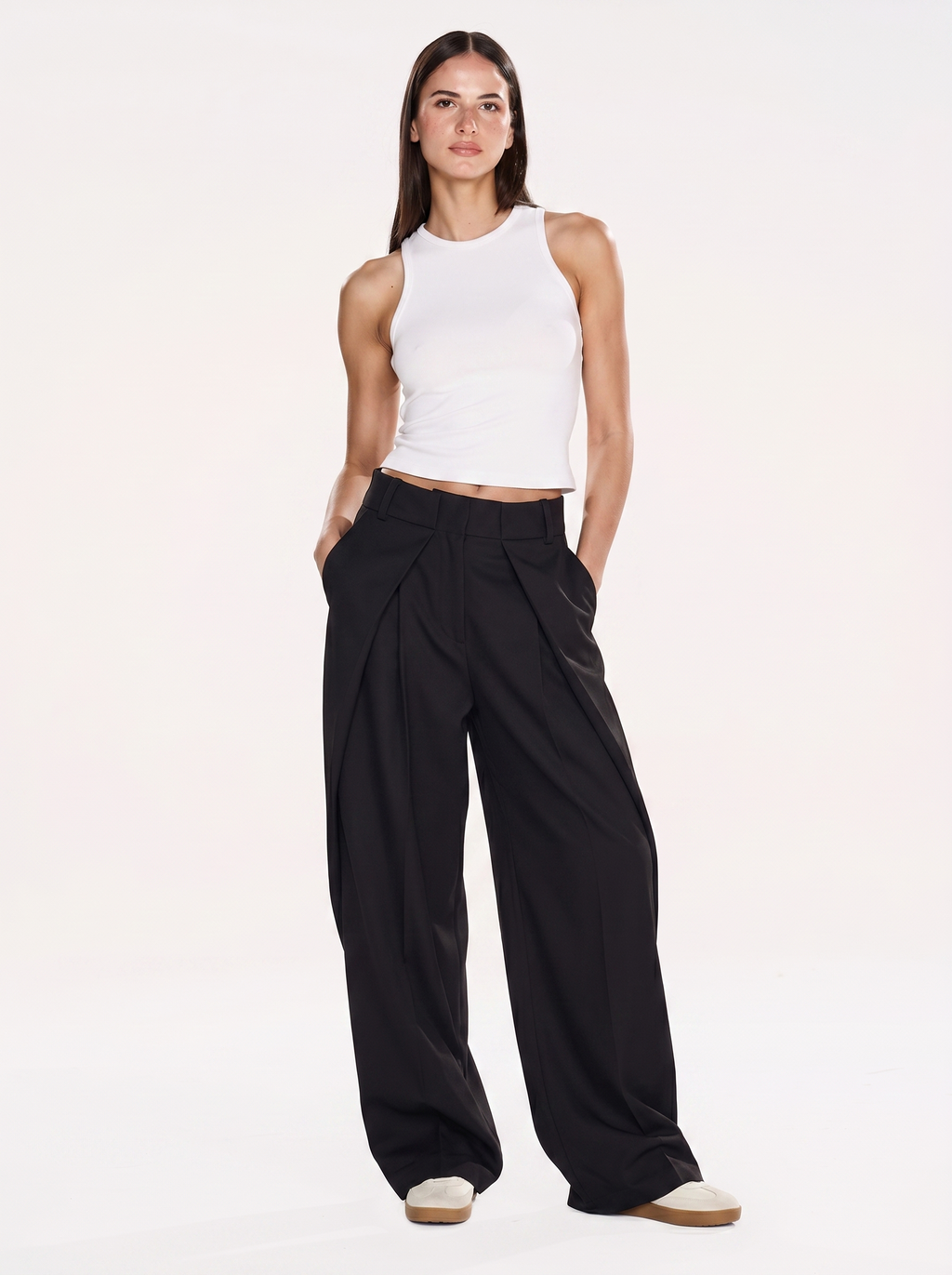 Pleated folded pants