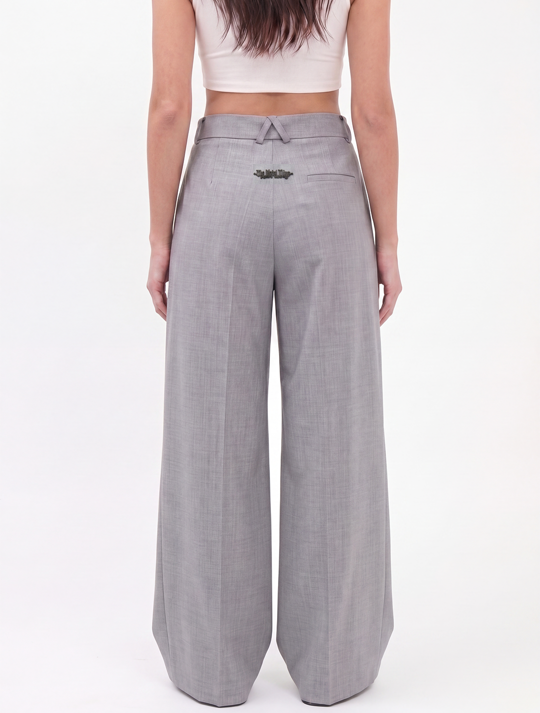 Pleated folded pants